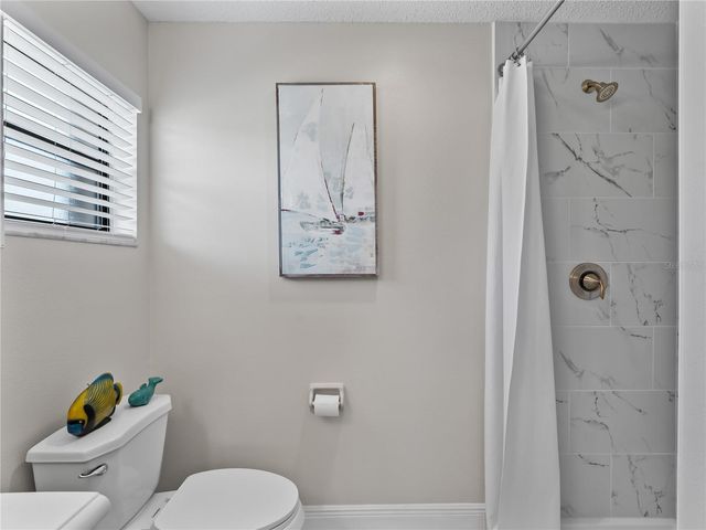 929 CAPRI ISLES BOULEVARD 27, Venice, FL 34292