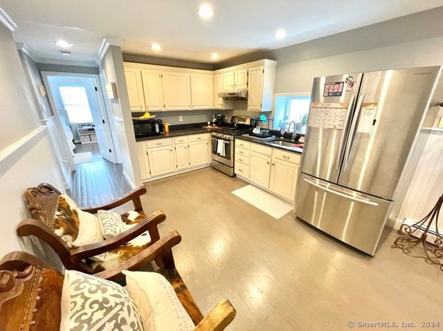840 East Broadway 2, Milford, CT 06460