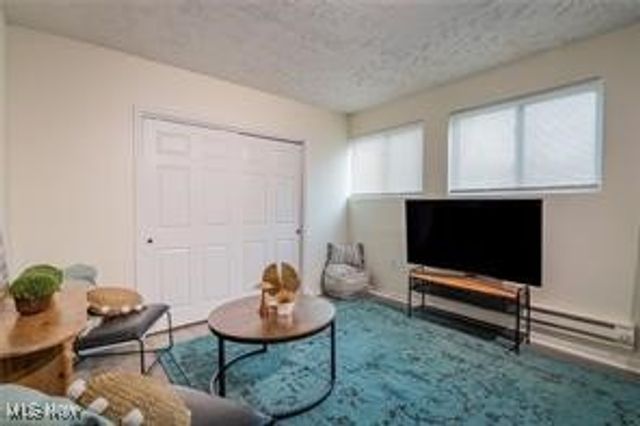 2441 Malden Road, Cleveland, OH 44121