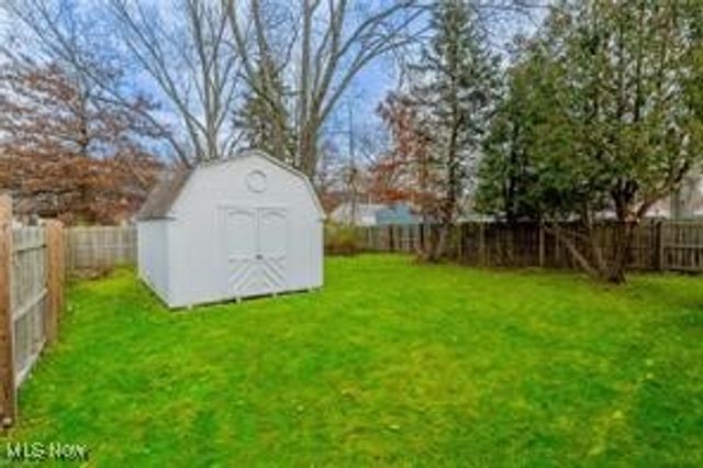 2441 Malden Road, Cleveland, OH 44121