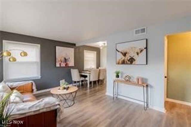 2441 Malden Road, Cleveland, OH 44121