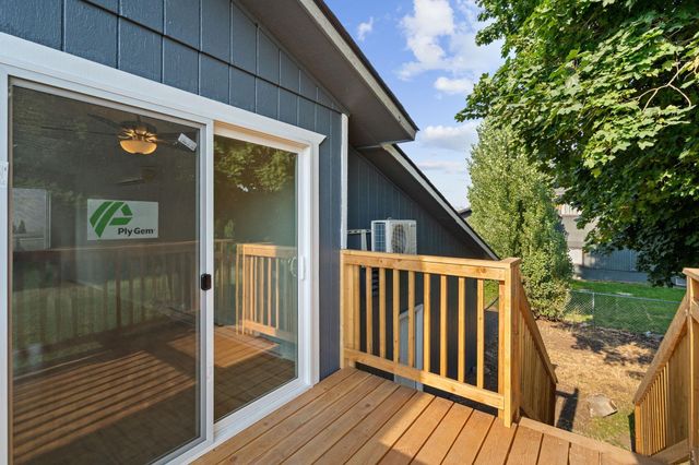 20710 E Gilbert Ave, Otis Orchards, WA 99027