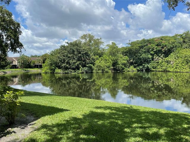 3871 N Carambola Cir N 2955, Coconut Creek, FL 33066