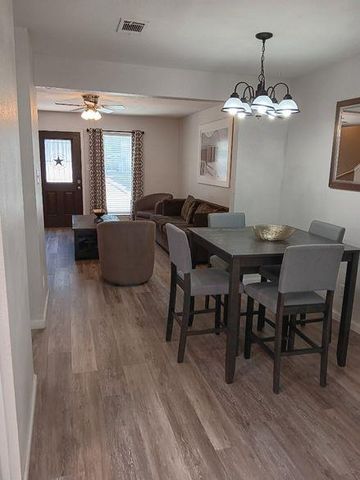 8402 Fathom CIR 107, Austin, TX 78750