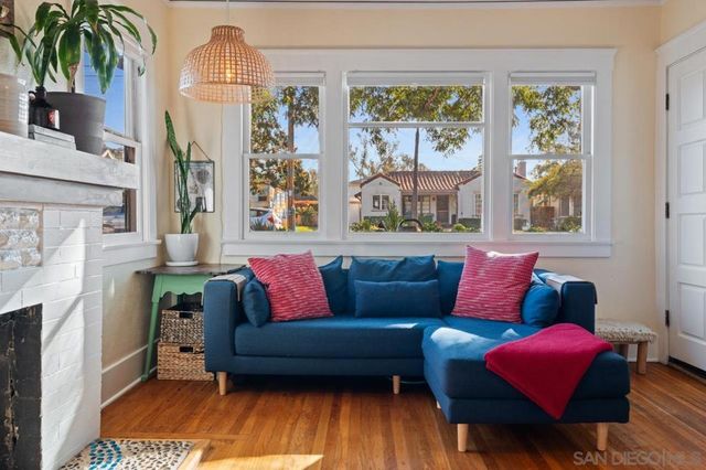 1042 Lincoln Ave, San Diego, CA 92103