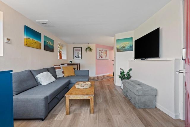 1042 Lincoln Ave, San Diego, CA 92103