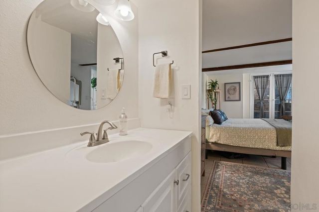 1042 Lincoln Ave, San Diego, CA 92103