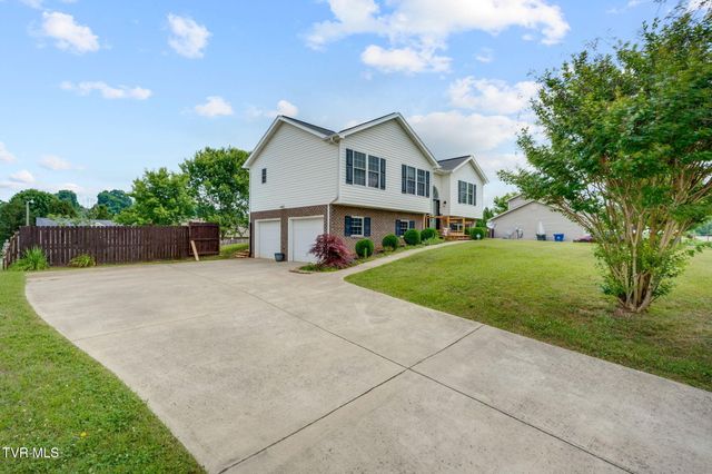 2020 Cody Cove, Bluff City, TN 37618