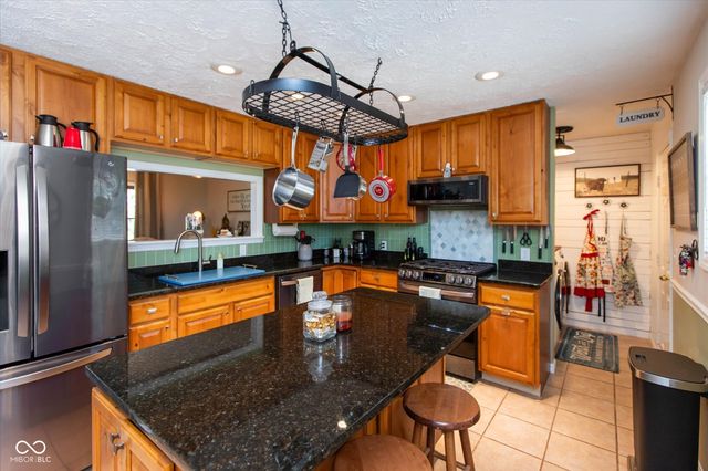3063 Jay Dee Lane, Greenwood, IN 46143