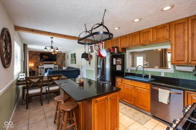 3063 Jay Dee Lane, Greenwood, IN 46143