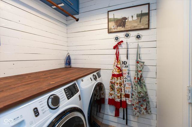 3063 Jay Dee Lane, Greenwood, IN 46143
