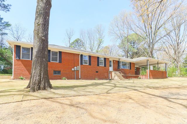 2711 Wood Street, Jonesboro, AR 72401