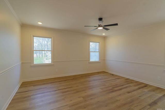 2711 Wood Street, Jonesboro, AR 72401