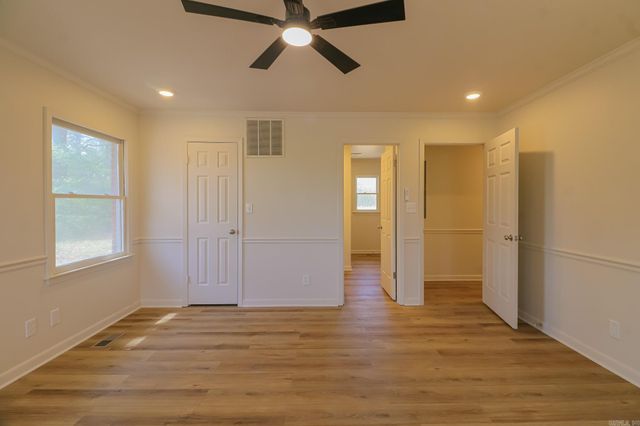 2711 Wood Street, Jonesboro, AR 72401