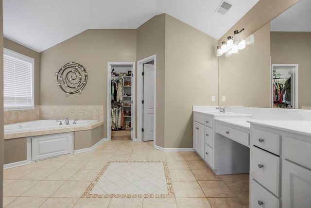 10992 S Barth Road, Olathe, KS 66061