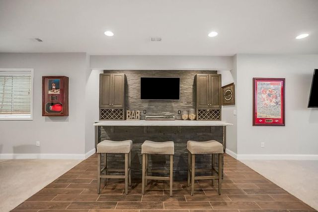 10992 S Barth Road, Olathe, KS 66061