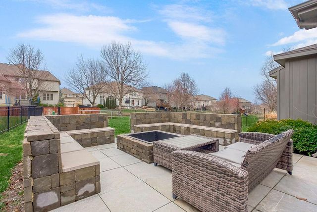 10992 S Barth Road, Olathe, KS 66061