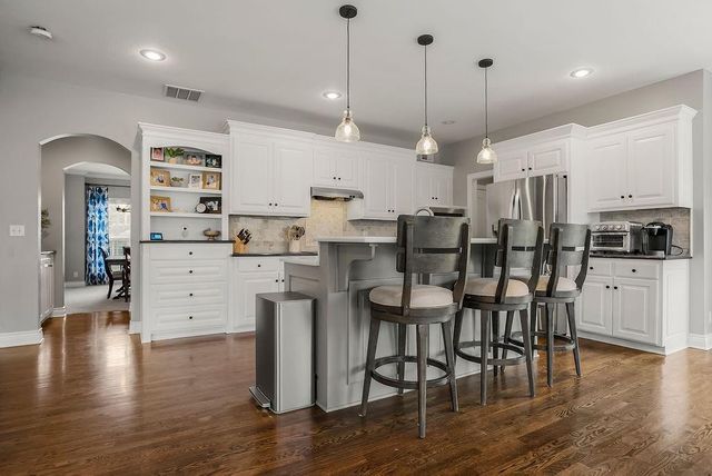 10992 S Barth Road, Olathe, KS 66061