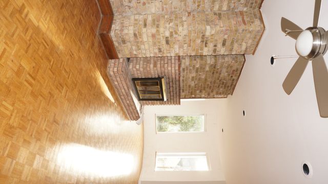 325 W Wisconsin Street 1853-2, Chicago, IL 60614