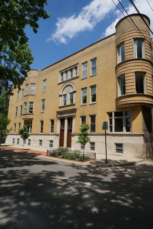 325 W Wisconsin Street 1853-2, Chicago, IL 60614