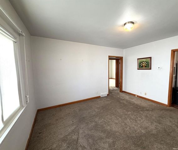 911 Oak Hill Road, Evansville, IN 47711