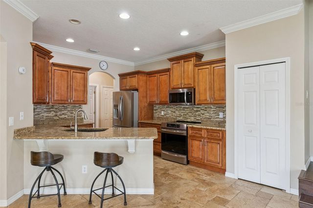 2066 GLORIA OAK COURT, Orlando, FL 32820