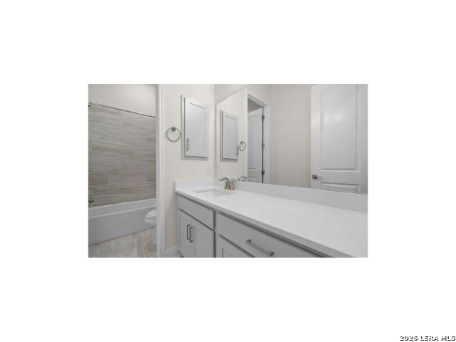 128 Allin Oaks, Universal City, TX 78148