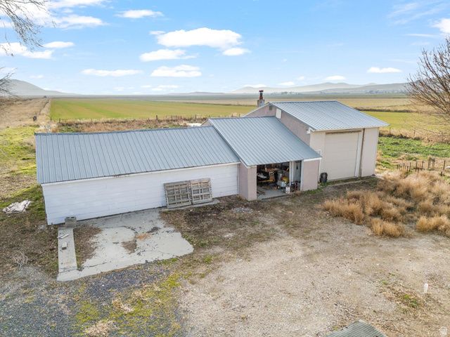 10205 W 10400 N, Tremonton, UT 84337