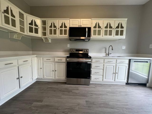 638 Kelly Lane, Holiday Lakes, TX 77515