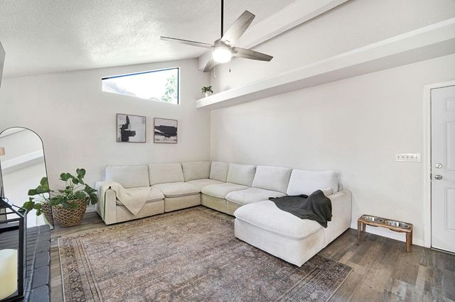 6241 N Lodi Avenue, Fresno, CA 93722