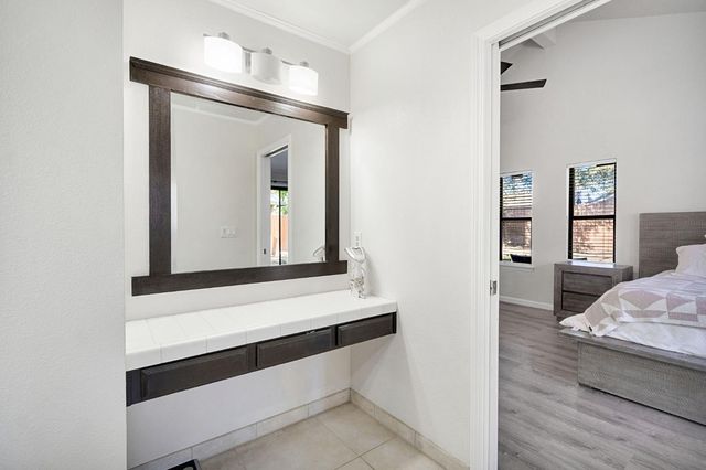 6241 N Lodi Avenue, Fresno, CA 93722