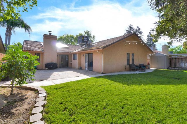 6241 N Lodi Avenue, Fresno, CA 93722