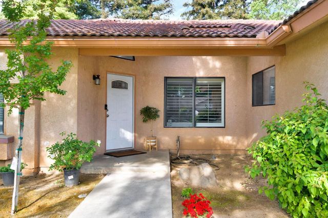 6241 N Lodi Avenue, Fresno, CA 93722