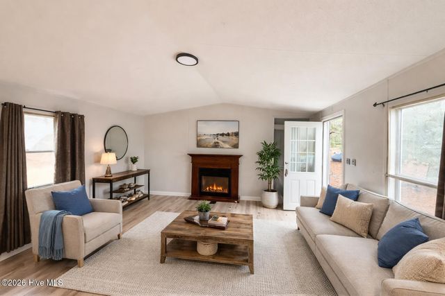 388 Kestrel Drive SW, Shallotte, NC 28470