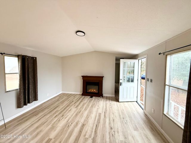 388 Kestrel Drive SW, Shallotte, NC 28470