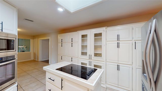 6920 Westover Drive, Granbury, TX 76049