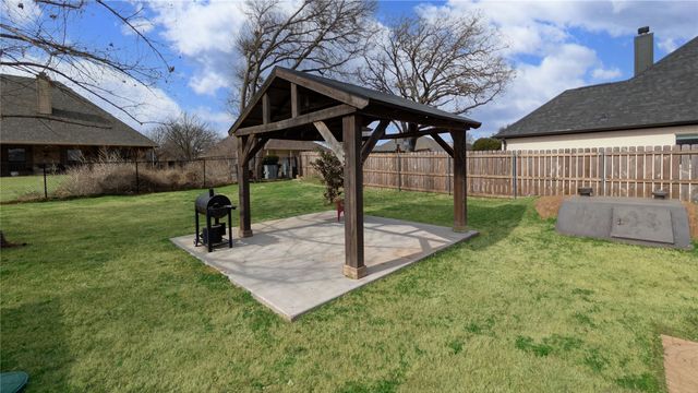 6920 Westover Drive, Granbury, TX 76049