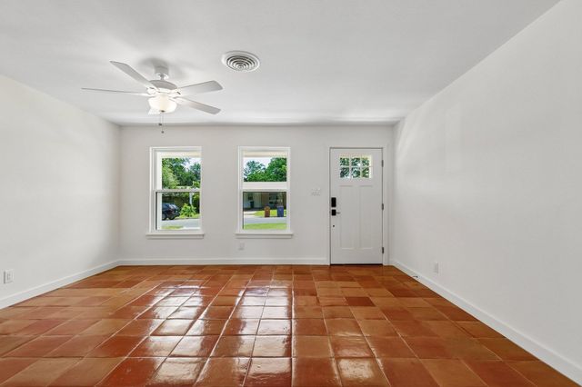 2712 Friar Tuck LN, Austin, TX 78704