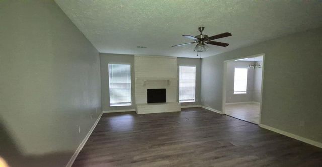 6935 Falling Waters Drive, Spring, TX 77379