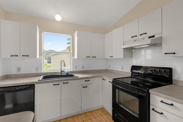 1222 GRANADA COURT, The Villages, FL 32159