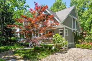 18590 Forest Beach Drive, New Buffalo, MI 49117