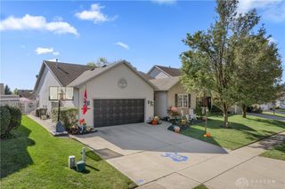 9220 Sawgrass Drive, Miamisburg, OH 45342