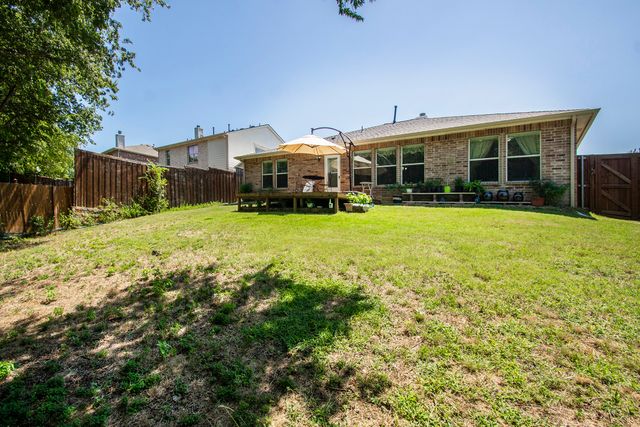 517 Longshore Drive, Little Elm, TX 75068