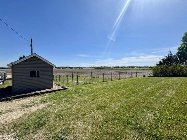 10339 W Footville Hanover Road, Janesville, WI 53548