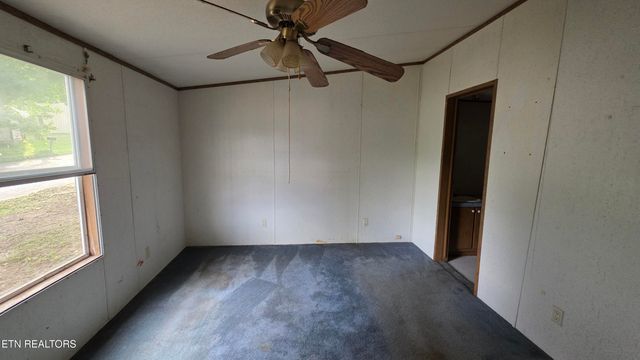 205 Royal St, Clinton, TN 37716
