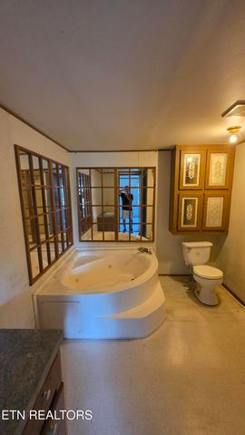 205 Royal St, Clinton, TN 37716