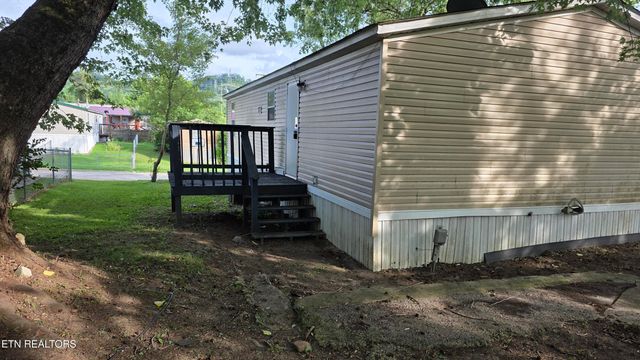 205 Royal St, Clinton, TN 37716