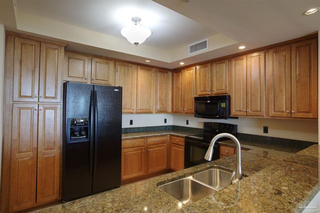 10099 Nelle Ave, Pensacola, FL 32507