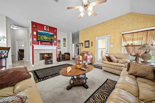 8306 Calico Canyon Drive, Tomball, TX 77375