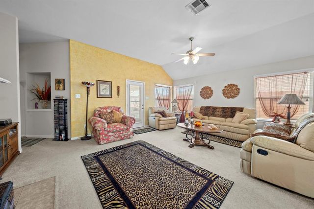 8306 Calico Canyon Drive, Tomball, TX 77375